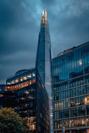 The Shard Glistening Lights Wallpaper