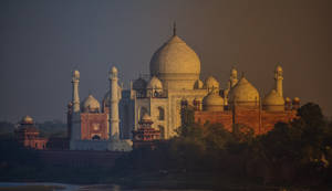 The Taj Mahal During Sunrise Wallpaper