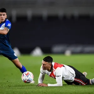 Thiago Almada Diving For The Ball Wallpaper