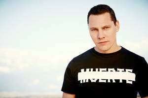 Tiesto Casual Portrait Wallpaper