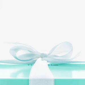 Tiffany Blue Box With Ribbon Wallpaper