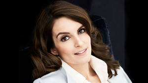 Tina Fey Close-up Shot Wallpaper