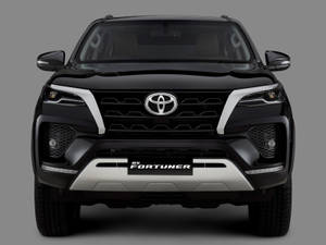 Toyota Fortuner Black Legender 2021 Model Wallpaper