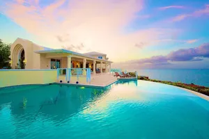 Turks And Caicos Mansion Pool Wallpaper