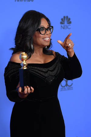 Tv Personality Oprah Winfrey Wallpaper