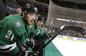 Tyler Seguin Dallas Stars Amazed Bench Watch Wallpaper