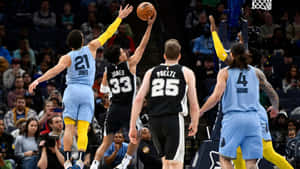 Tyus Jones Basketball Athlete Number 33 Wallpaper