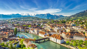 Ultra Hd Buildings Around Lake Lucerne Laptop Wallpaper