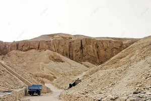 Valley_of_the_ Kings_ Desert_ Landscape Wallpaper