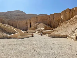 Valleyofthe Kings Egyptian Necropolis Wallpaper