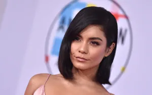 Vanessa Hudgens With Pink Lip Gloss Wallpaper