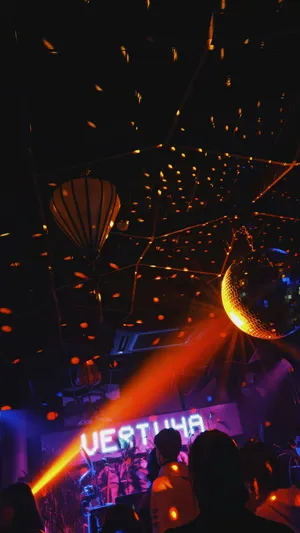 Vibrant Disco Night Scene Wallpaper