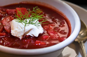 Vibrant Ukrainian Borscht Dish Wallpaper