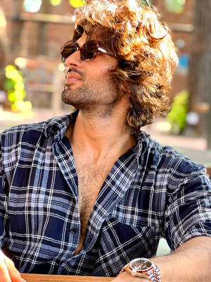 Vijay Devarakonda Long Hair Wallpaper