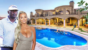 Vijay Singh In Action - One Of The Renowned Figures In Professional Golf Wallpaper