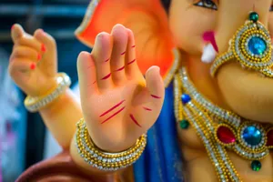 Vinayaka Hand Close-up Wallpaper