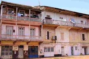 Vintage Buildings In Portuguese Quarter, Guinea-bissau Wallpaper