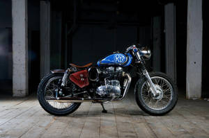 Vintage Vibes - Beachside With The Royal Enfield Hd Bobber Wallpaper