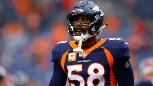 Von Miller Broncos Navy Jersey Wallpaper