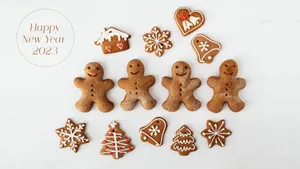 Welcoming New Year 2023 With Delicious Gingerbread Cookies Wallpaper