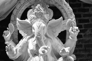 White And Black Lalbaugcha Raja Wallpaper