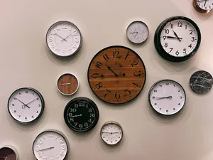 White And Brown Analog Wall Clock At 10 00 Wallpaper