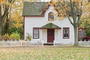 White House Under Maple Trees Wallpaper
