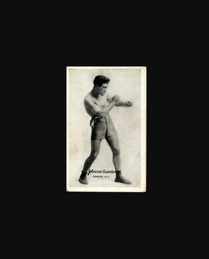 Whole-body Southpaw Stance Photo Of Johnny Dundee Wallpaper
