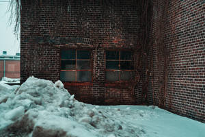 Windows Winter Red Brick Building Wallpaper