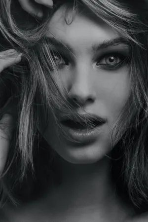 Woman With Messy Hair Face Reference Wallpaper