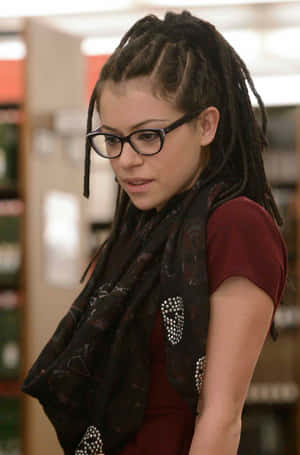 Womanwith Dreadlocksand Glasses Wallpaper