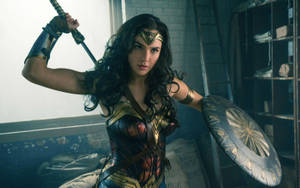 Wonder Woman Heroine Gal Gadot Wallpaper