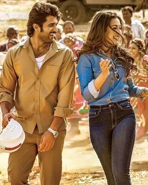 World Famous Lover Adventure Still Wallpaper