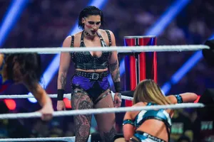 Wrestler Dominancein Ring.jpg Wallpaper