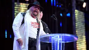 Wwe Star Michael Hayes Talking At The Stands Wallpaper