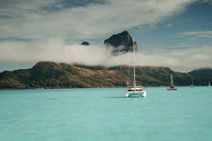 Yacht On French Polynesia Wallpaper