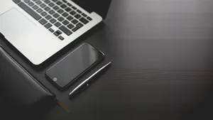 Yahoo Sleek Work Space Wallpaper