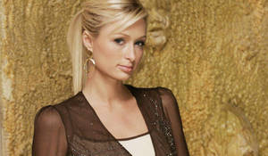 Young And Beautiful Paris Hilton Wallpaper