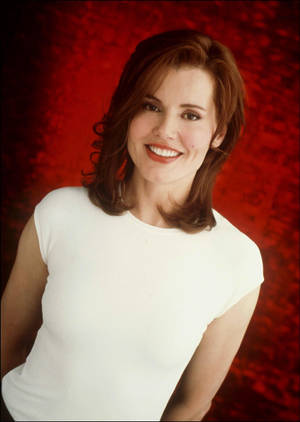 Youthful Star Geena Davis Wallpaper