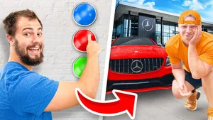 Youtuber Unspeakable With Three Buttons Wallpaper