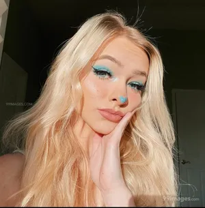 Zoe Laverne Enjoys A Sunset In A Pink Dress Wallpaper