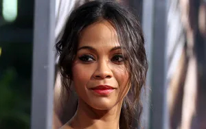 Zoe Saldana Close-up Photograph Wallpaper
